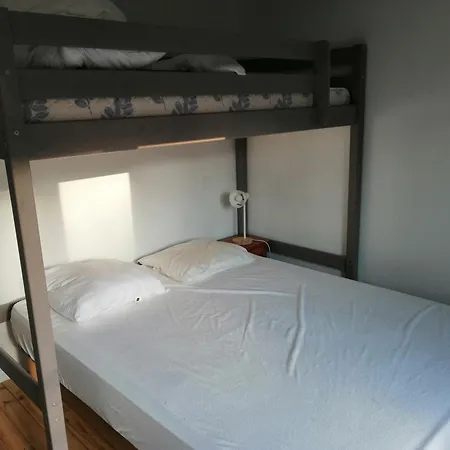 Maison Bord De Climatisee En Corse *