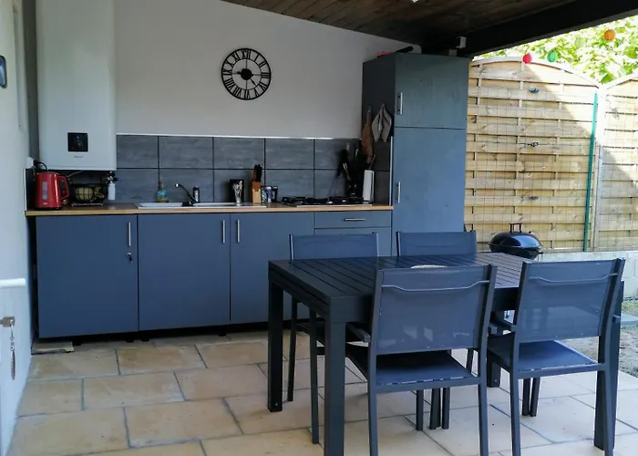Maison Bord De Climatisée En Corse