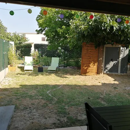 Holiday home Maison Bord De Climatisee En Corse Poggio Mezzana