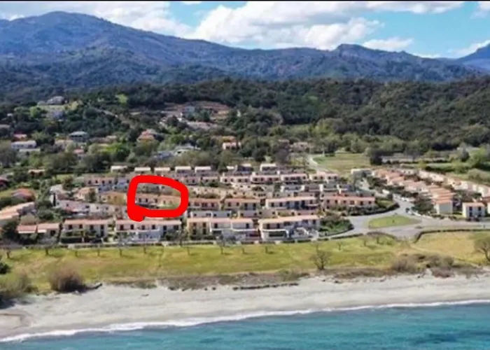 Maison Bord De Climatisee En Corse 度假居 *