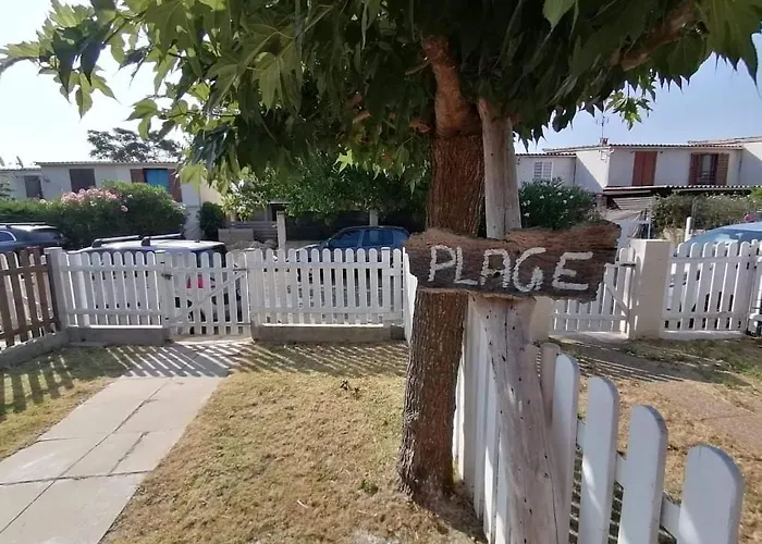 Maison Bord De Climatisee En Corse 度假居