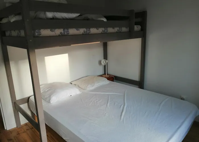 Maison Bord De Climatisee En Corse *