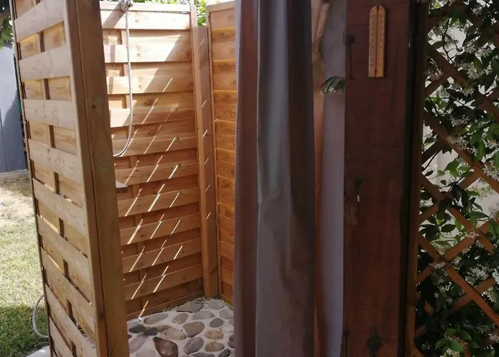 Maison Bord De Climatisee En Corse ポッジョ・メッザナ
