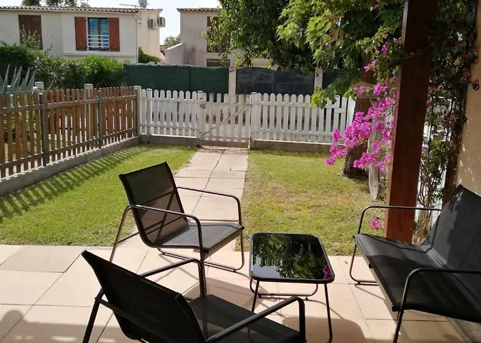 Maison Bord De Climatisee En Corse * ポッジョ・メッザナ